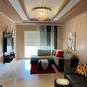 Appartement Big Luxury Near Airport